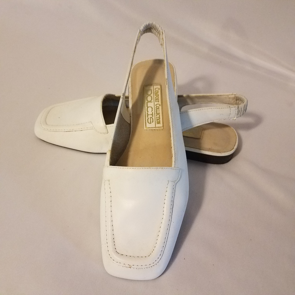 Dolcis Comfort Collection White Leather Flats 6.5M